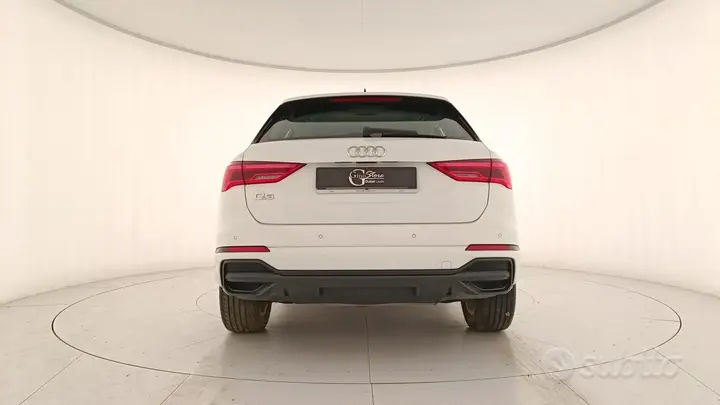 Audi Q3 2021 photo 4