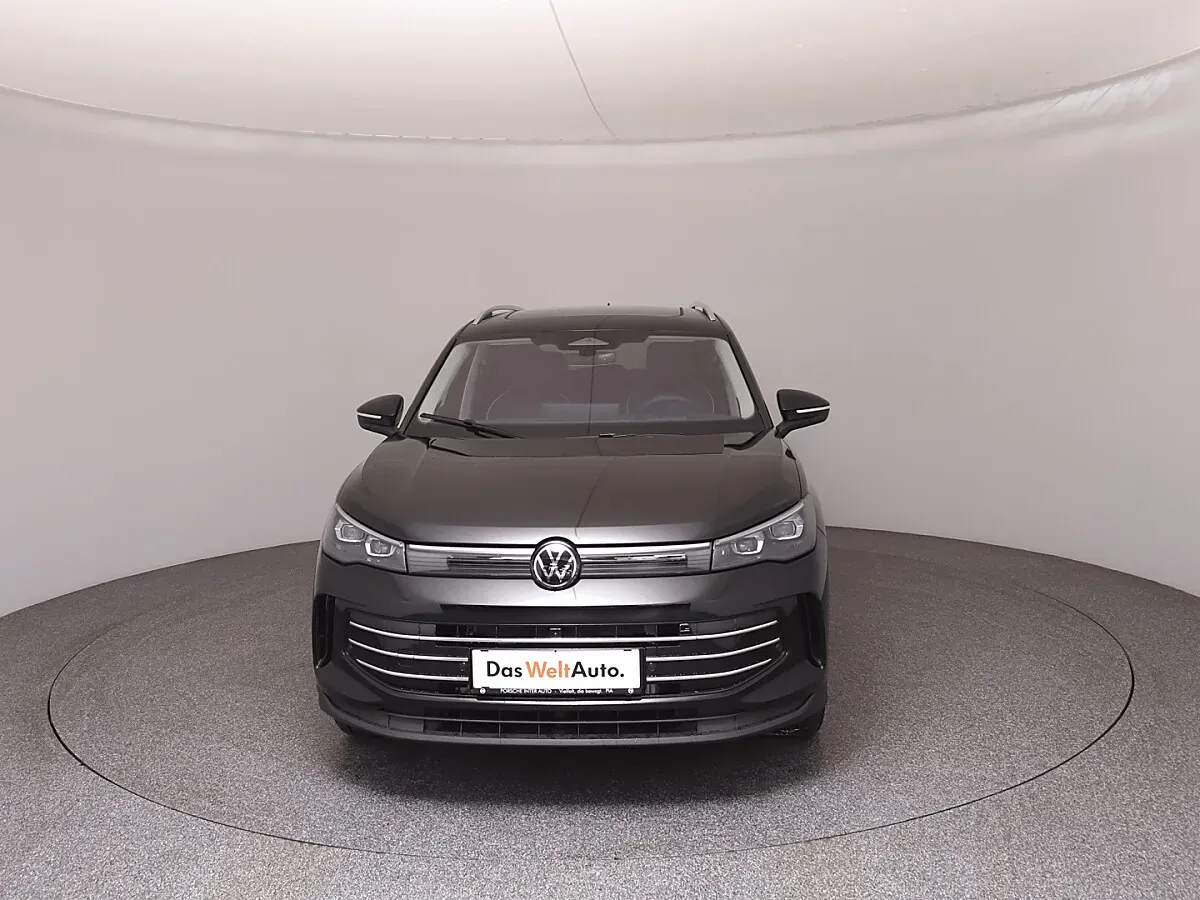 Volkswagen Tiguan 2025 photo 3