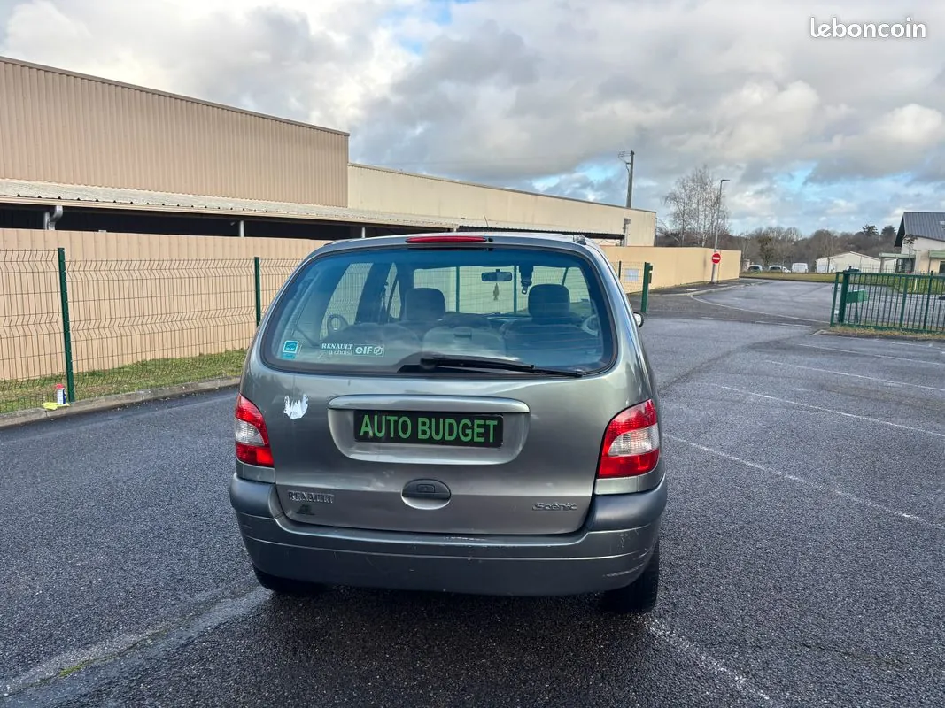 Renault Megane 2000 photo 3
