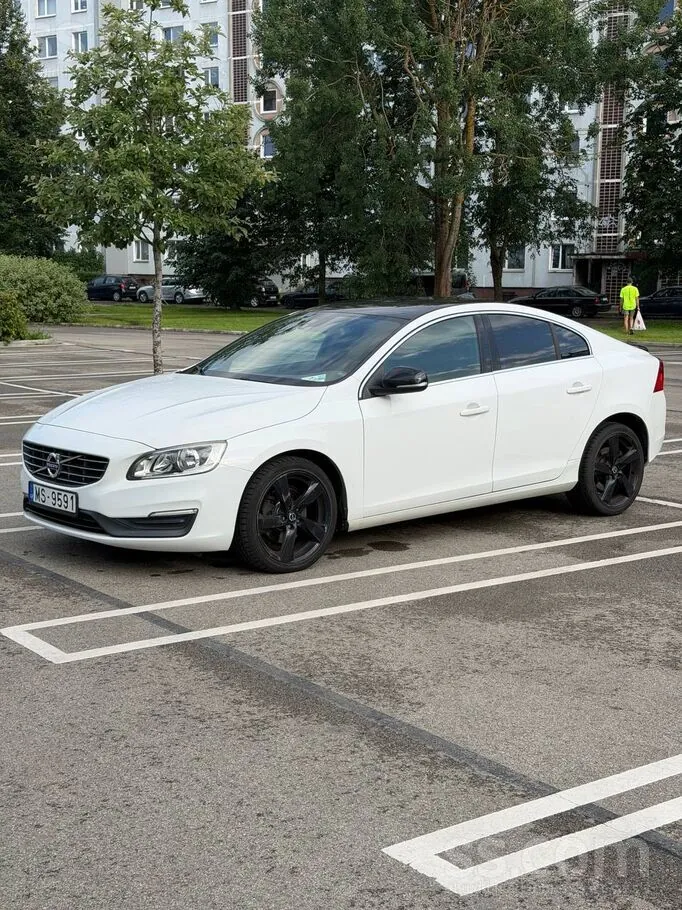 Volvo S60 2014 photo 3