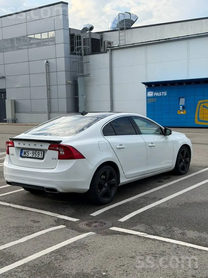 Volvo S60 2014 photo 5