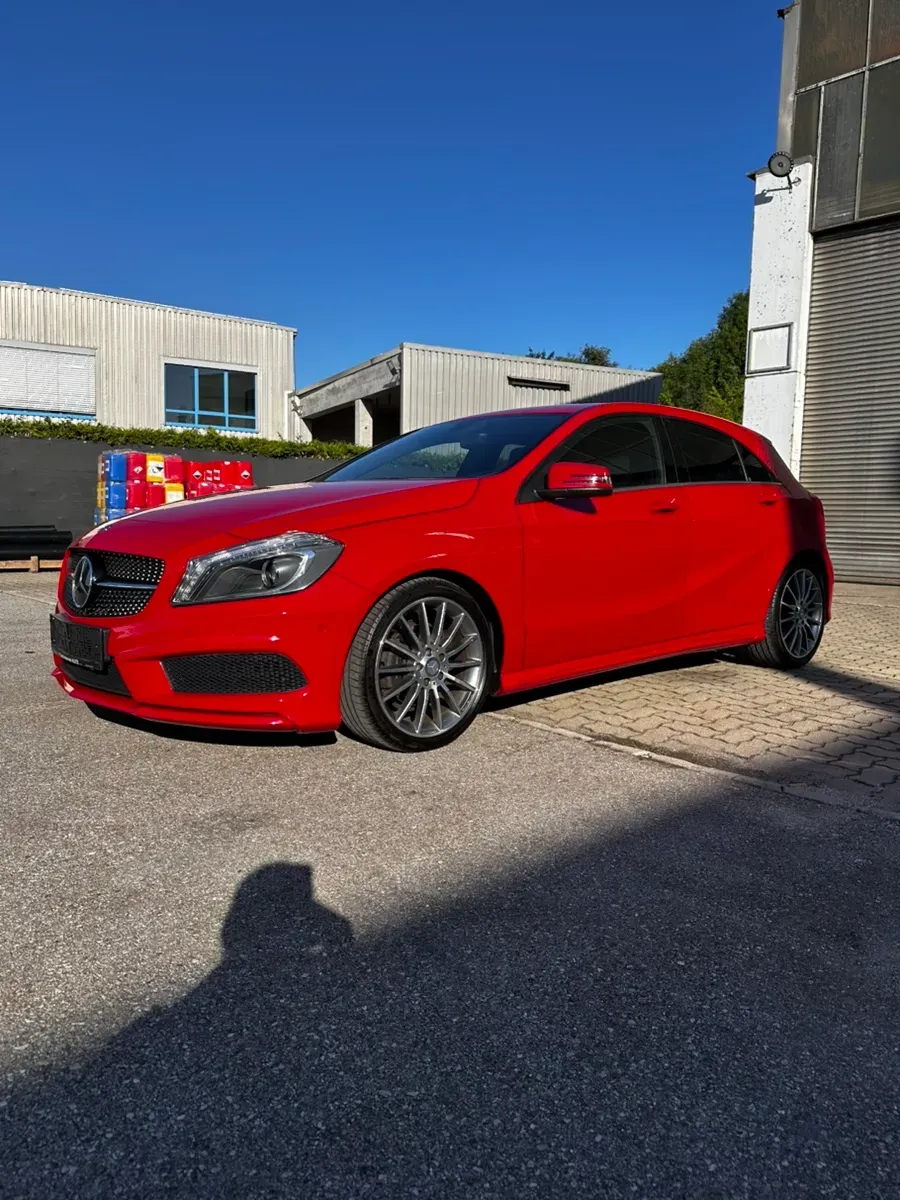 Mercedes-Benz A-Class 2012 photo 2