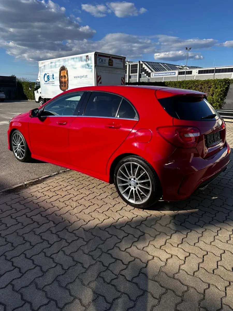 Mercedes-Benz A-Class 2012 photo 3