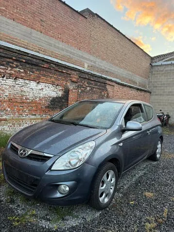 Hyundai I20