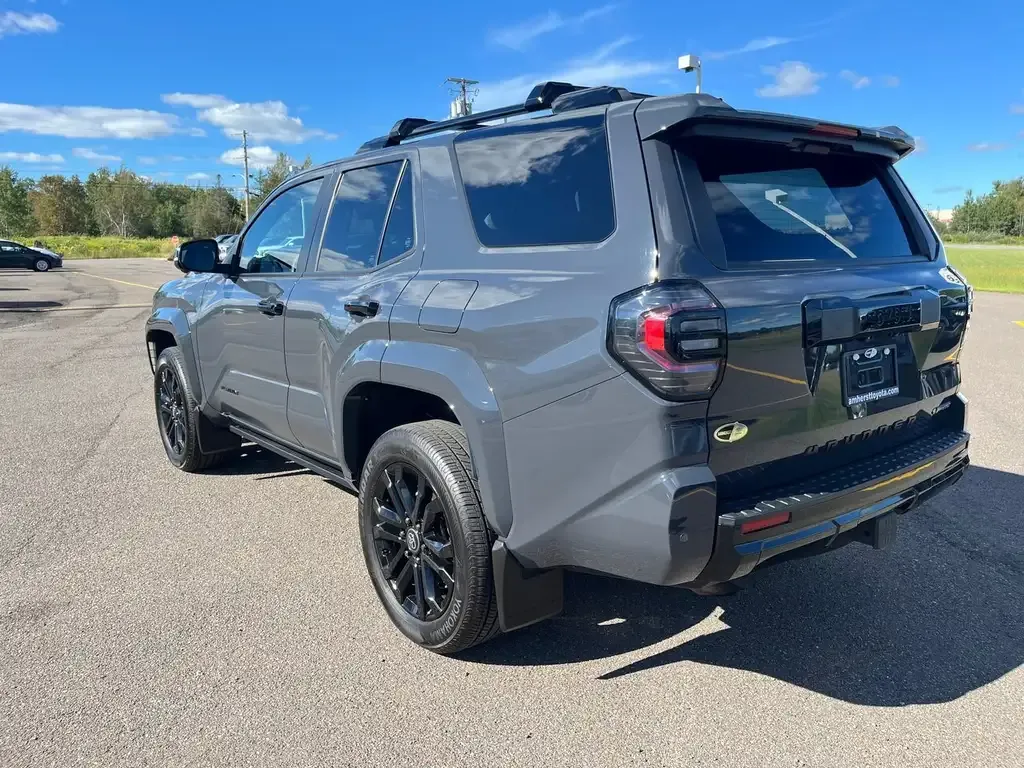 Toyota 4Runner 2025 photo 3