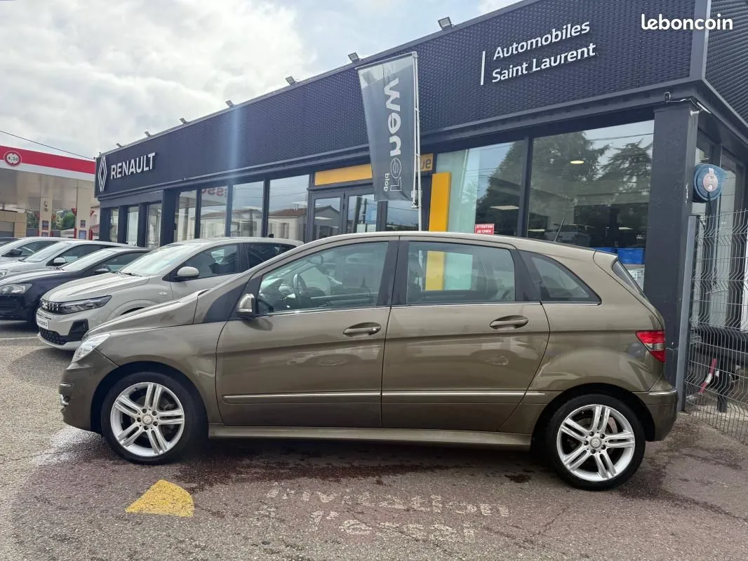Mercedes-Benz B-Class 2010 photo 5