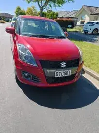 Suzuki Swift 2013 photo 3