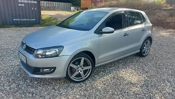 Volkswagen Polo 2010 photo 2
