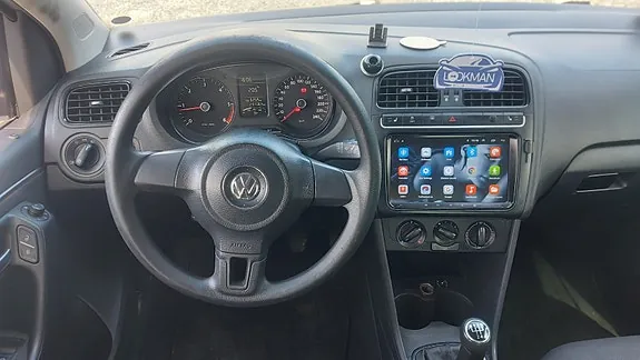 Volkswagen Polo 2010 photo 4