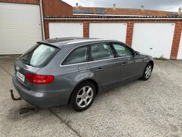 Audi A4 2011 photo 3