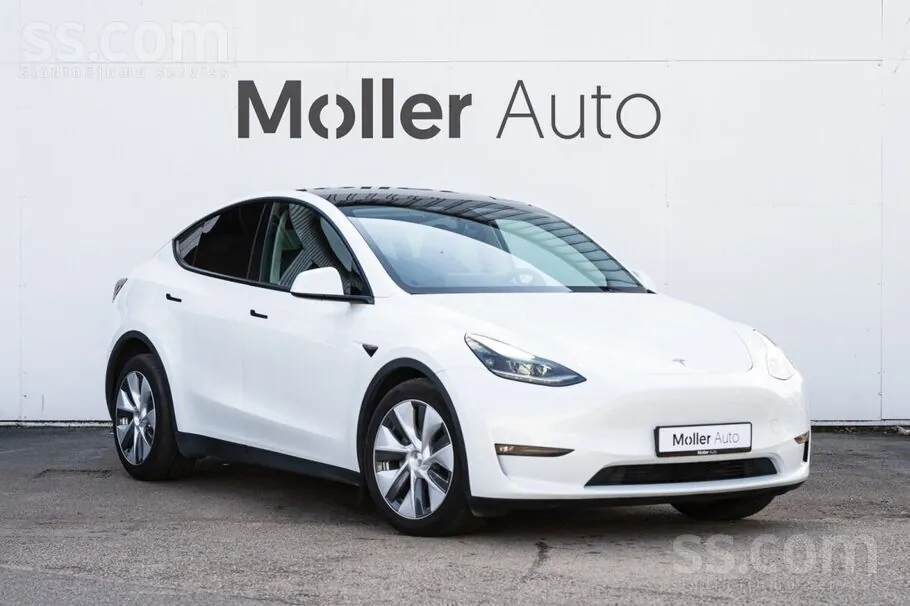 Tesla Model Y 2023 photo 2