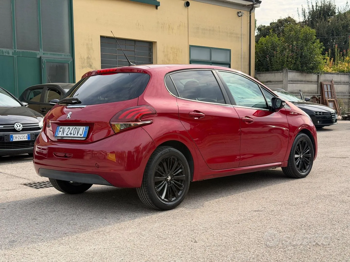 Peugeot 208 2018 photo 2