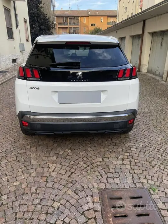 Peugeot 3008 2020 photo 2