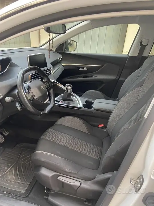Peugeot 3008 2020 photo 4