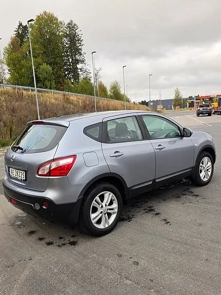 Nissan Qashqai 2010 photo 5