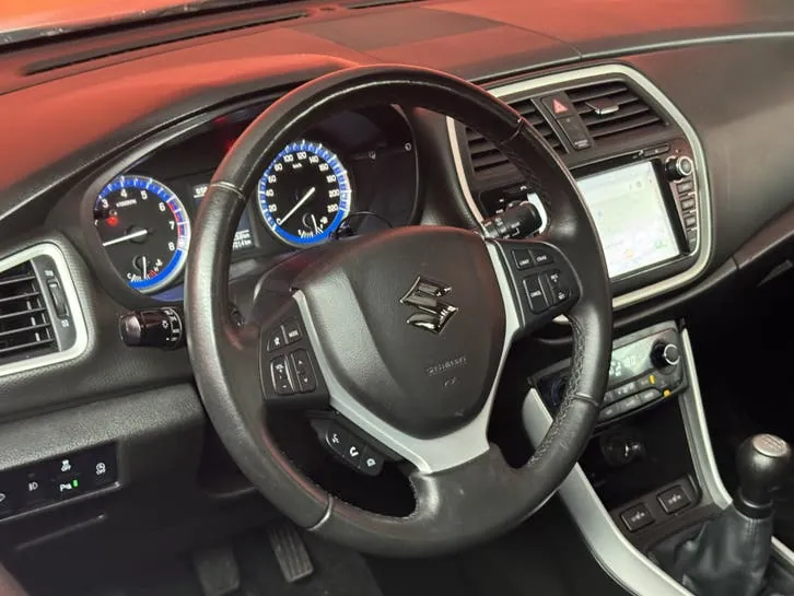 Suzuki S-Cross 2014 photo 3