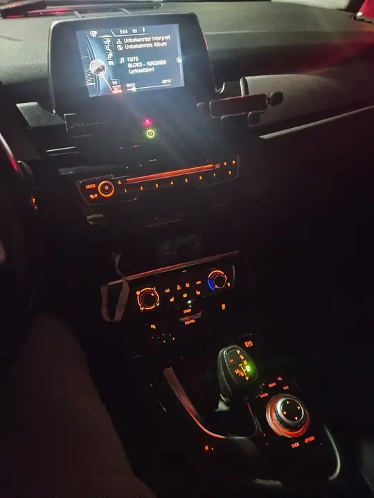 BMW 2 Series 2015 photo 2