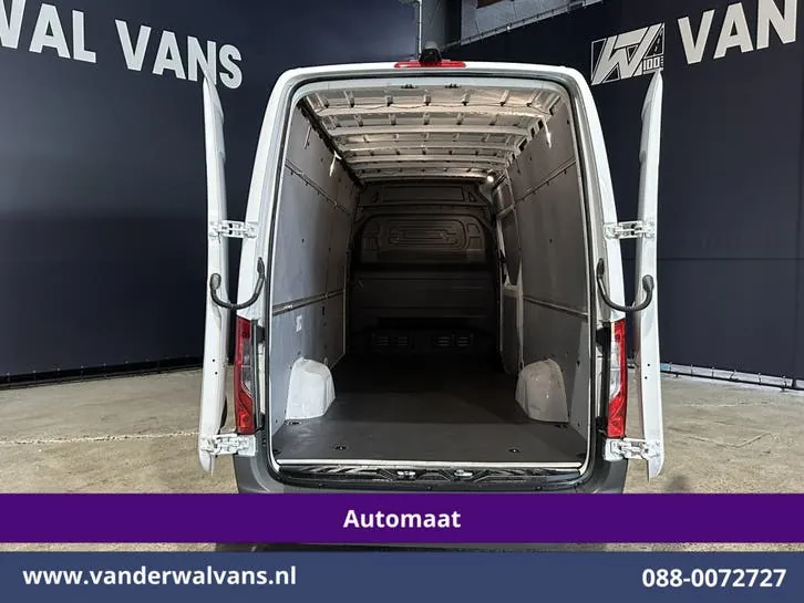 Mercedes-Benz Sprinter 2024 photo 2