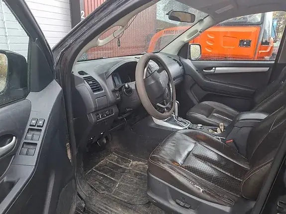 Isuzu D-Max 2012 photo 5