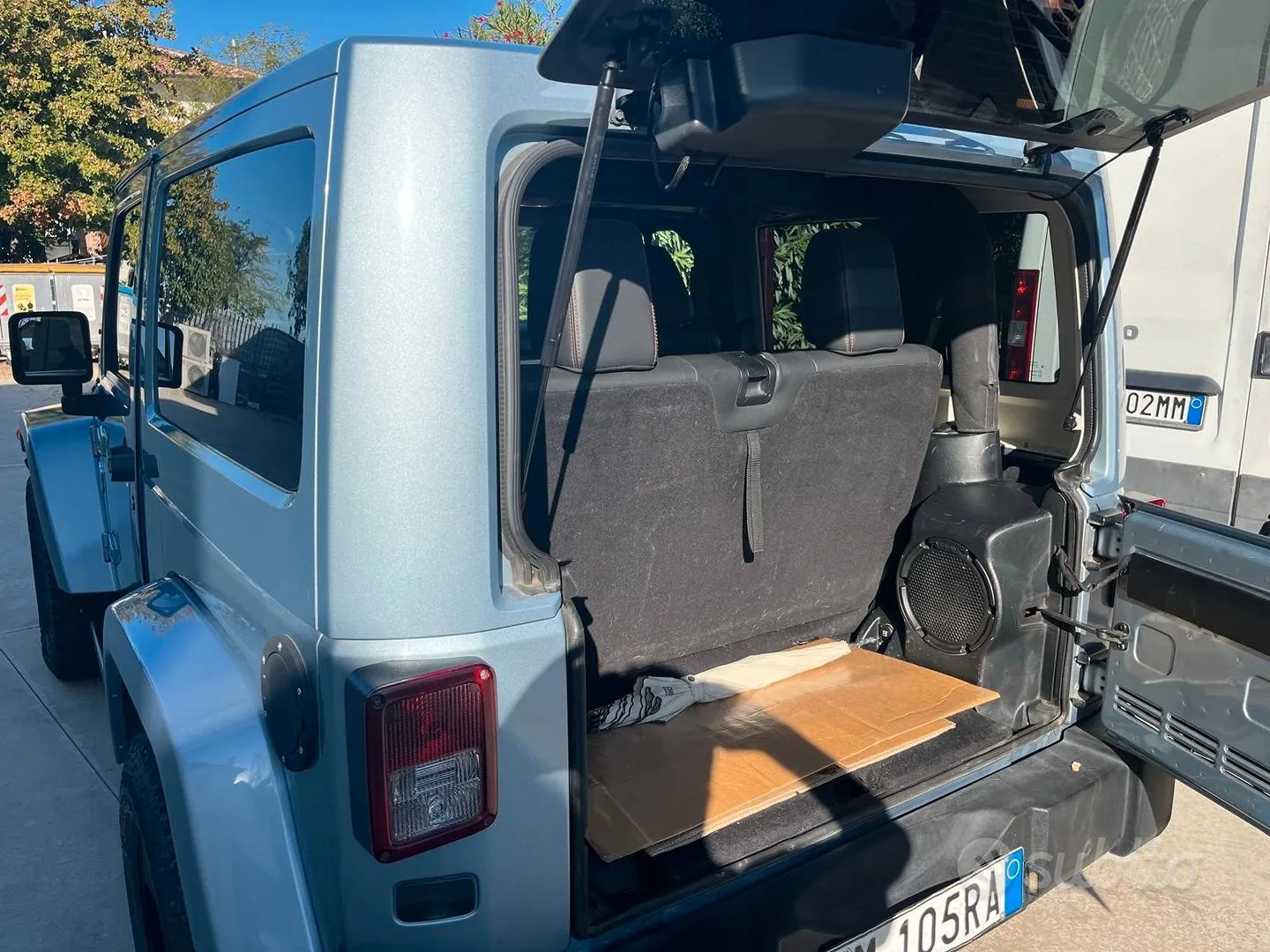 Jeep Wrangler 2012 photo 2