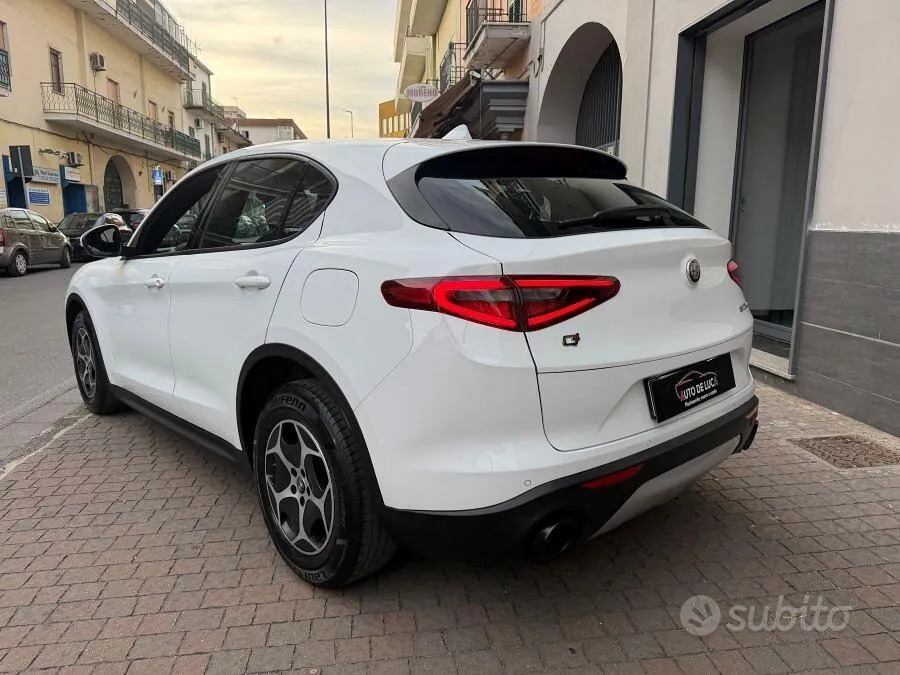 Alfa Romeo Stelvio 2023 photo 4