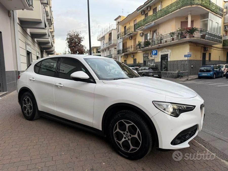 Alfa Romeo Stelvio 2023 photo 2