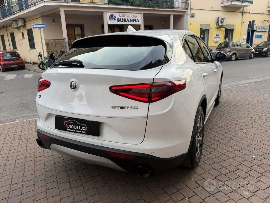 Alfa Romeo Stelvio 2023 photo 5