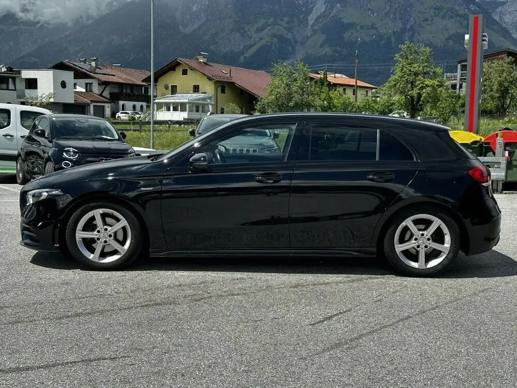 Mercedes-Benz A-Class 2022 photo 3