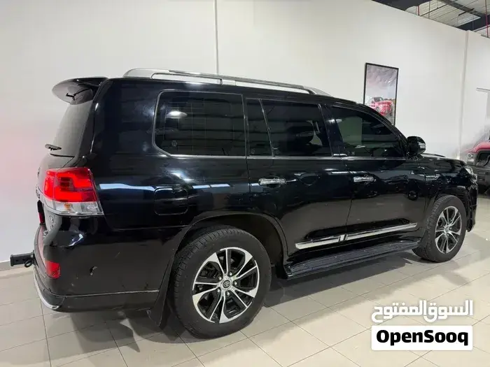 Toyota Land Cruiser Gxr 2021 photo 2