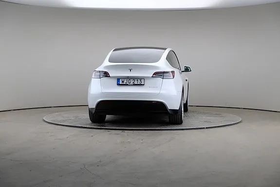 Tesla Model Y 2023 photo 5