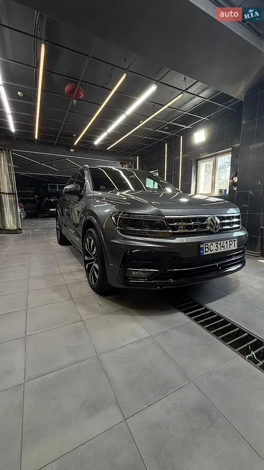 Volkswagen Tiguan 2018 photo 3