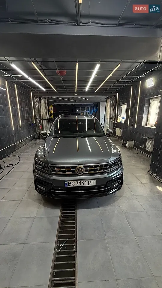 Volkswagen Tiguan 2018 photo 4