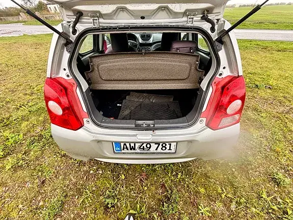 Suzuki Alto 2010 photo 5