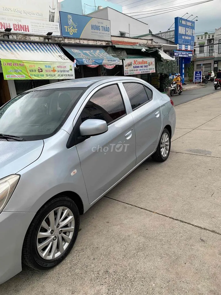 Mitsubishi Attrage 2018 photo 2