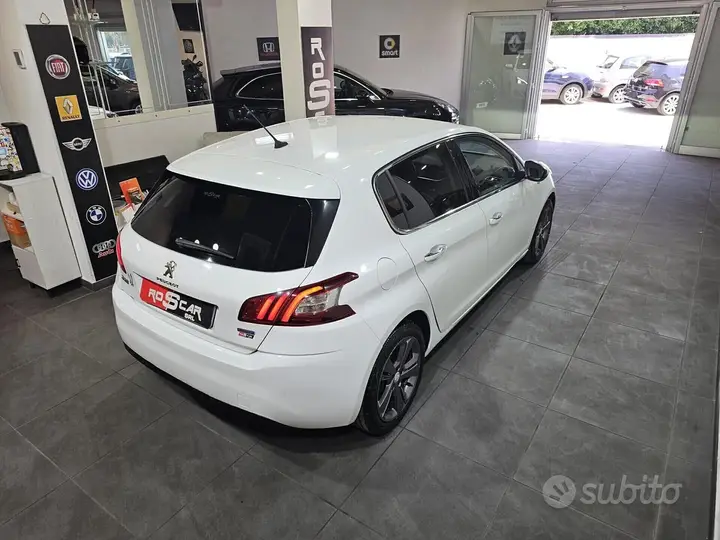 Peugeot 308 2015 photo 5