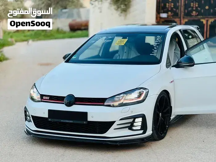 Volkswagen Golf Gti 2019 photo 2