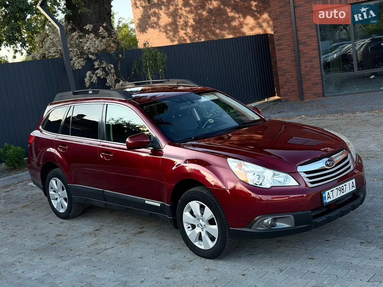 Subaru Outback 2011 photo 4