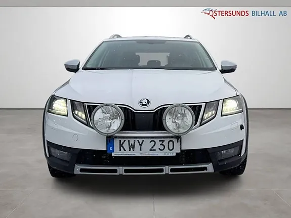 Skoda Octavia Scout 2018 photo 2