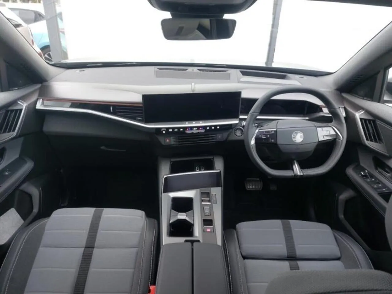 Vauxhall Grandland 2025 photo 3