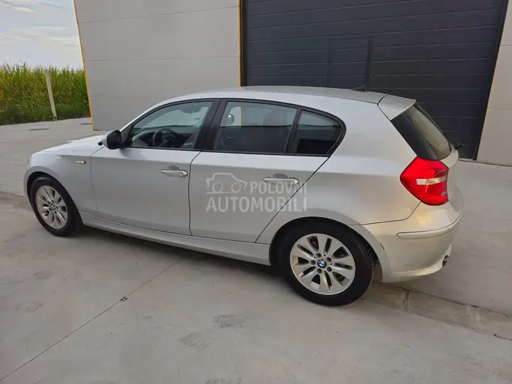 BMW 118 2009 photo 5