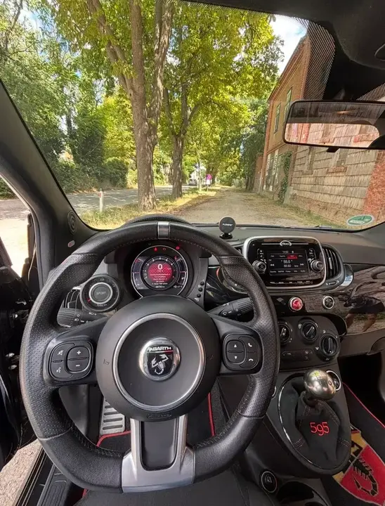 Abarth 500 595 2016 photo 3