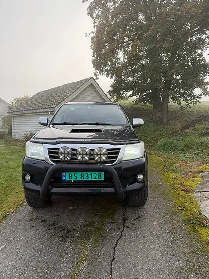 Toyota Hilux 2014 photo 3