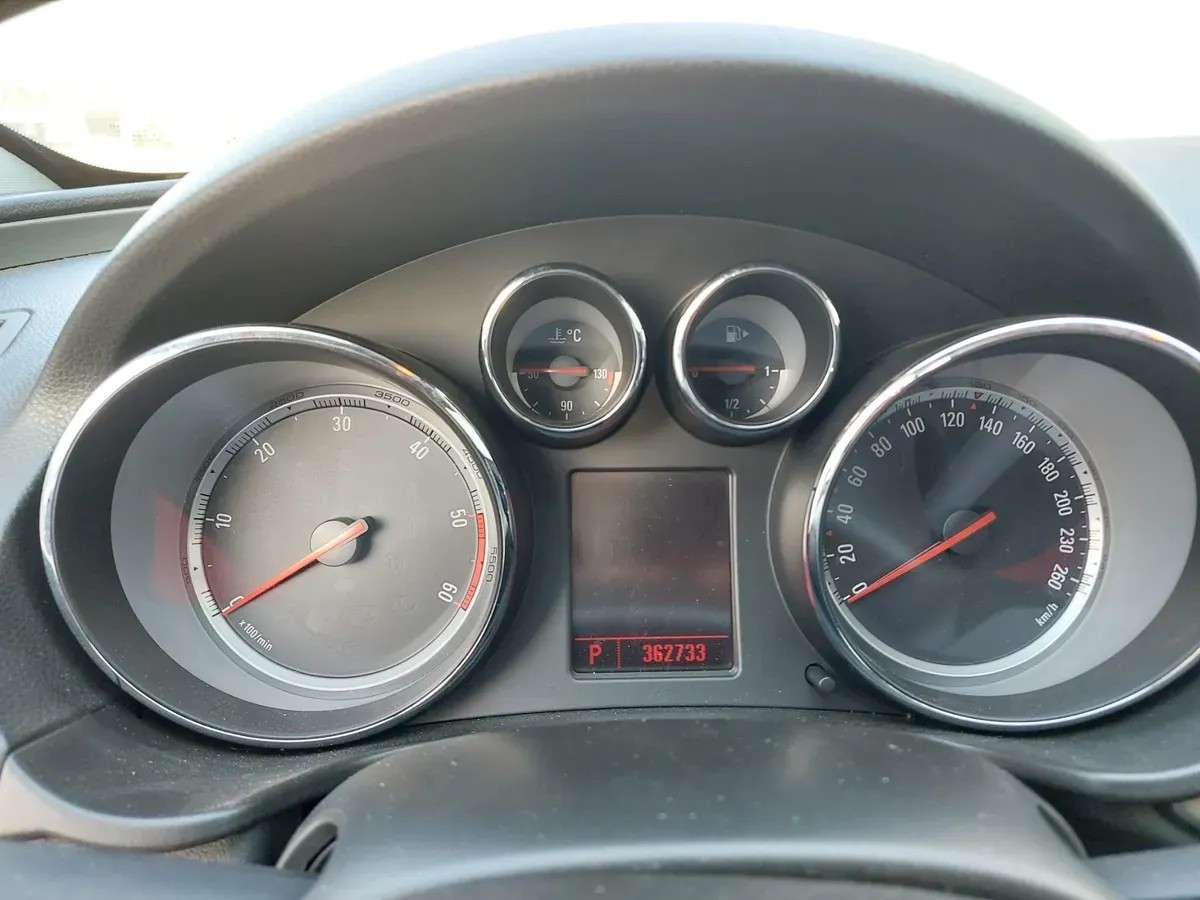 Opel Insignia 2009 photo 3