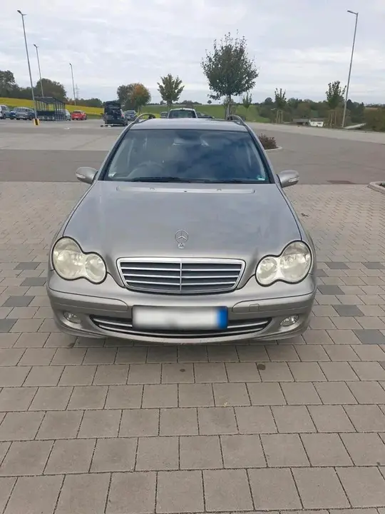 Mercedes-Benz C180