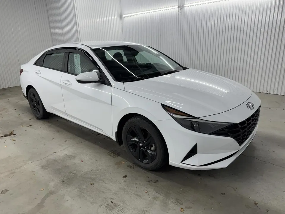 Hyundai Elantra 2023 photo 5
