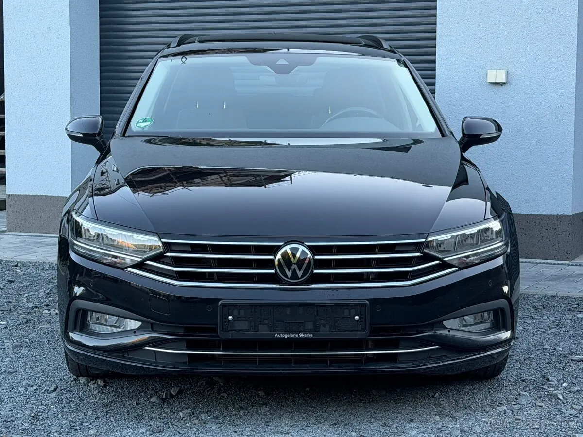 Volkswagen Passat 2024 photo 2