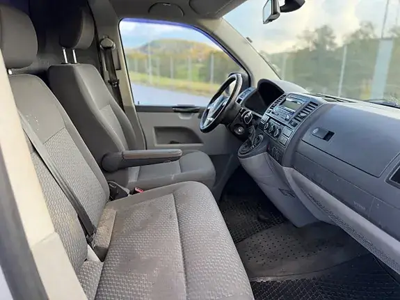 Volkswagen Transporter 2011 photo 5