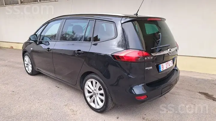 Opel Zafira 2015 photo 2