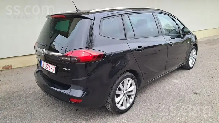 Opel Zafira 2015 photo 4