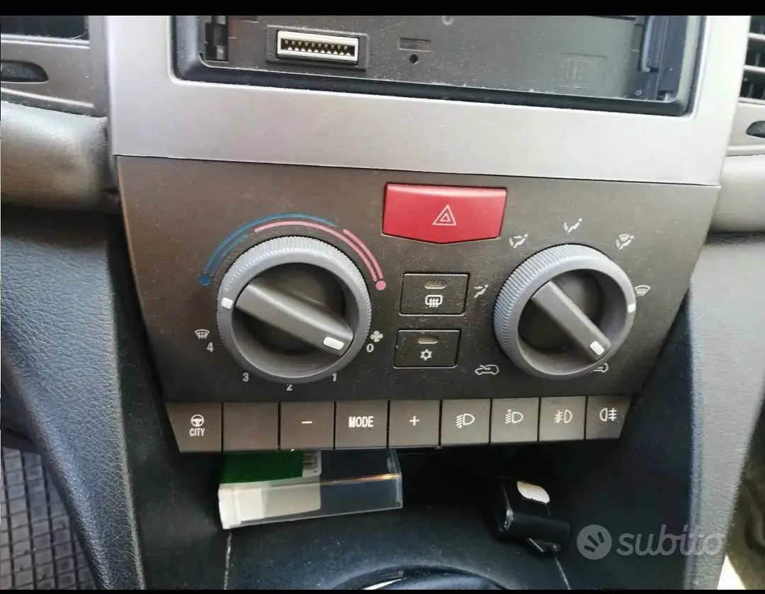 Lancia Ypsilon 2006 photo 5